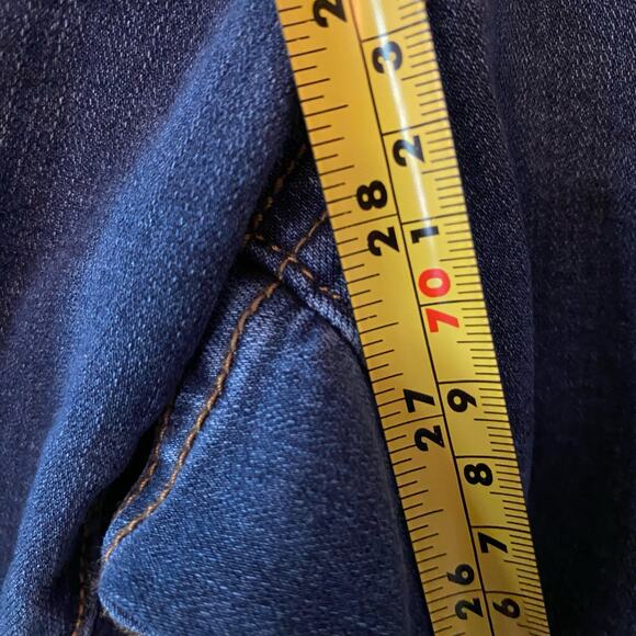 Judy Blue Women's size 14W Skinny Fit Medium Wash Jeans Dark Wash Stretchy - Picture 8 of 8